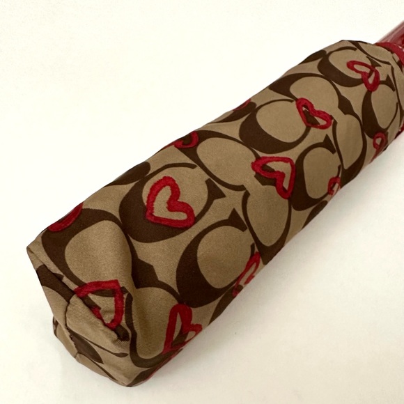 NWT COACH Signature Crayon Heart Umbrella - Picture 4 of 10
